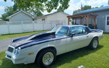 Chevy-camaro-1981-white-3