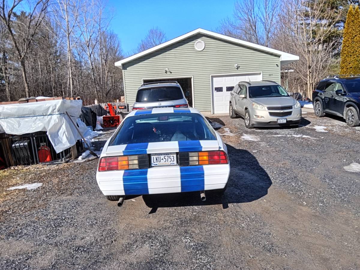 Chevy-camaro-1983-white-2