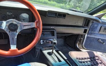 Chevy-camaro-1983-white-6