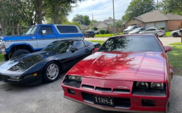 Chevy-camaro-1984-red-1