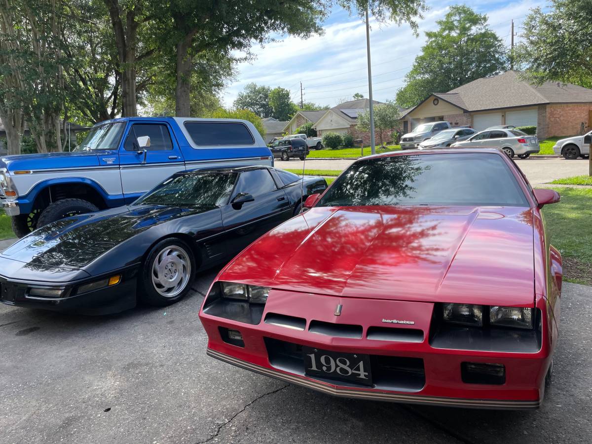 Chevy-camaro-1984-red-1