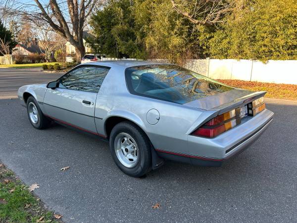 Chevy-camaro-1987-1