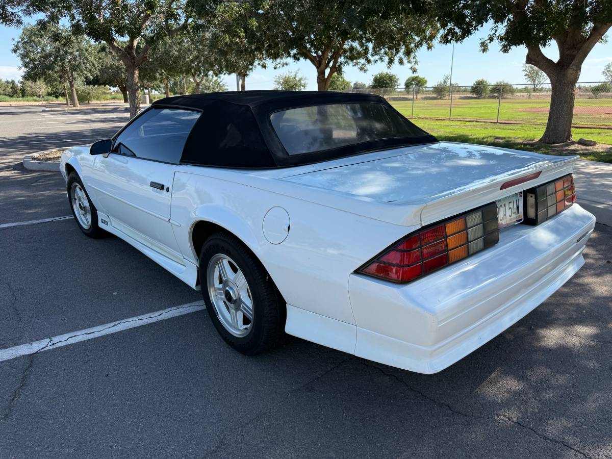 Chevy-camaro-1992-white-1