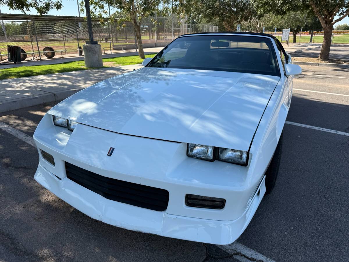 Chevy-camaro-1992-white-12