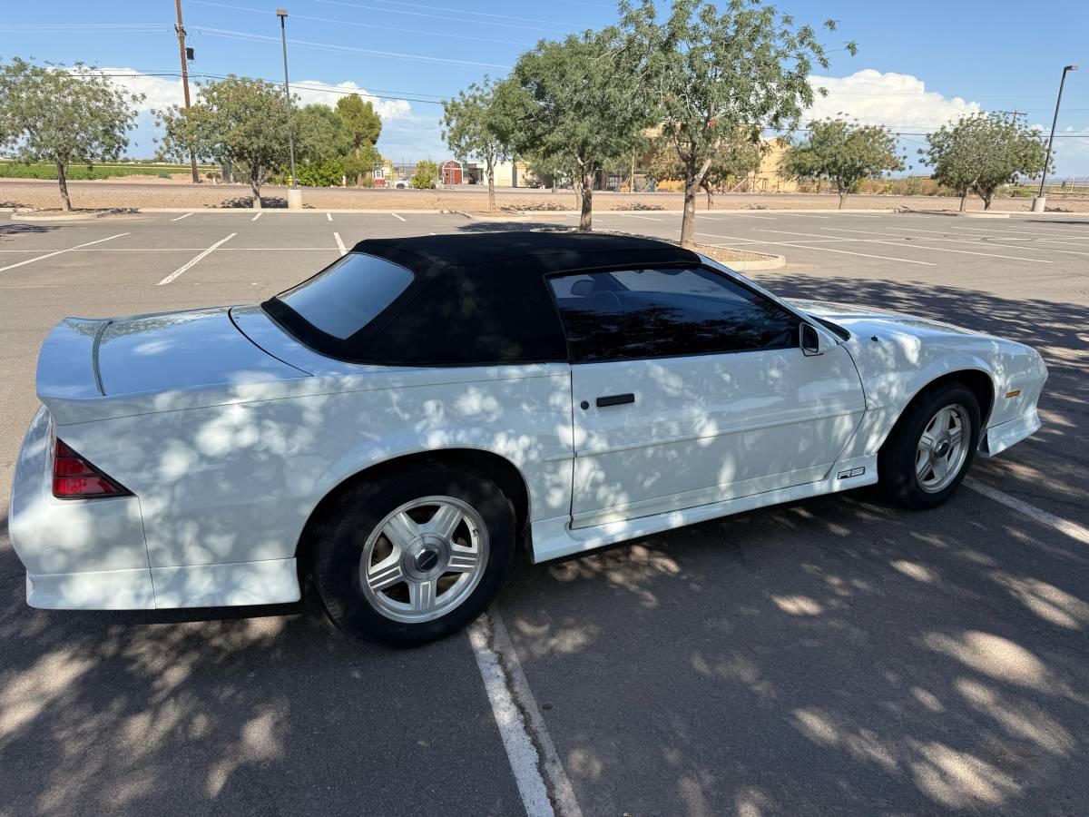 Chevy-camaro-1992-white-2