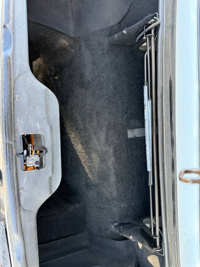 Chevy-camaro-1992-white-9