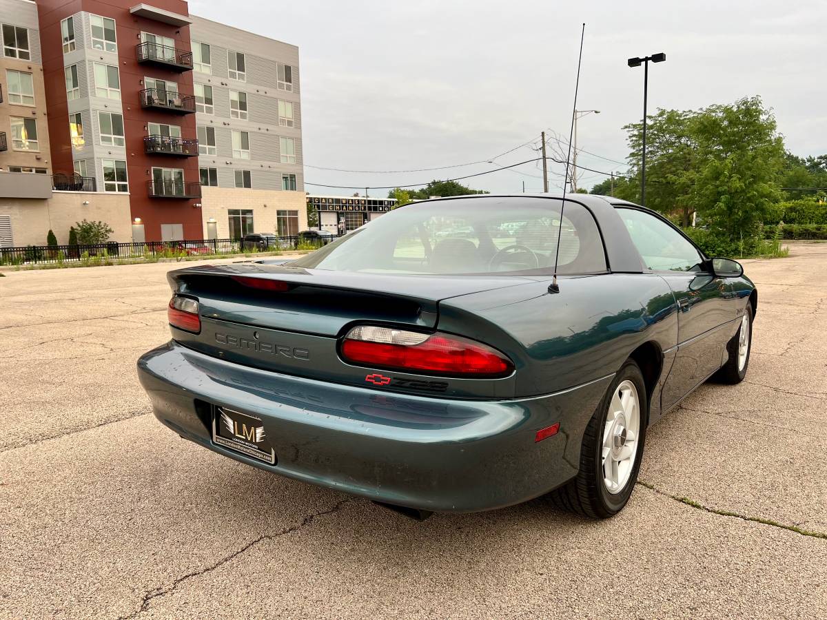 Chevy-camaro-1993-23