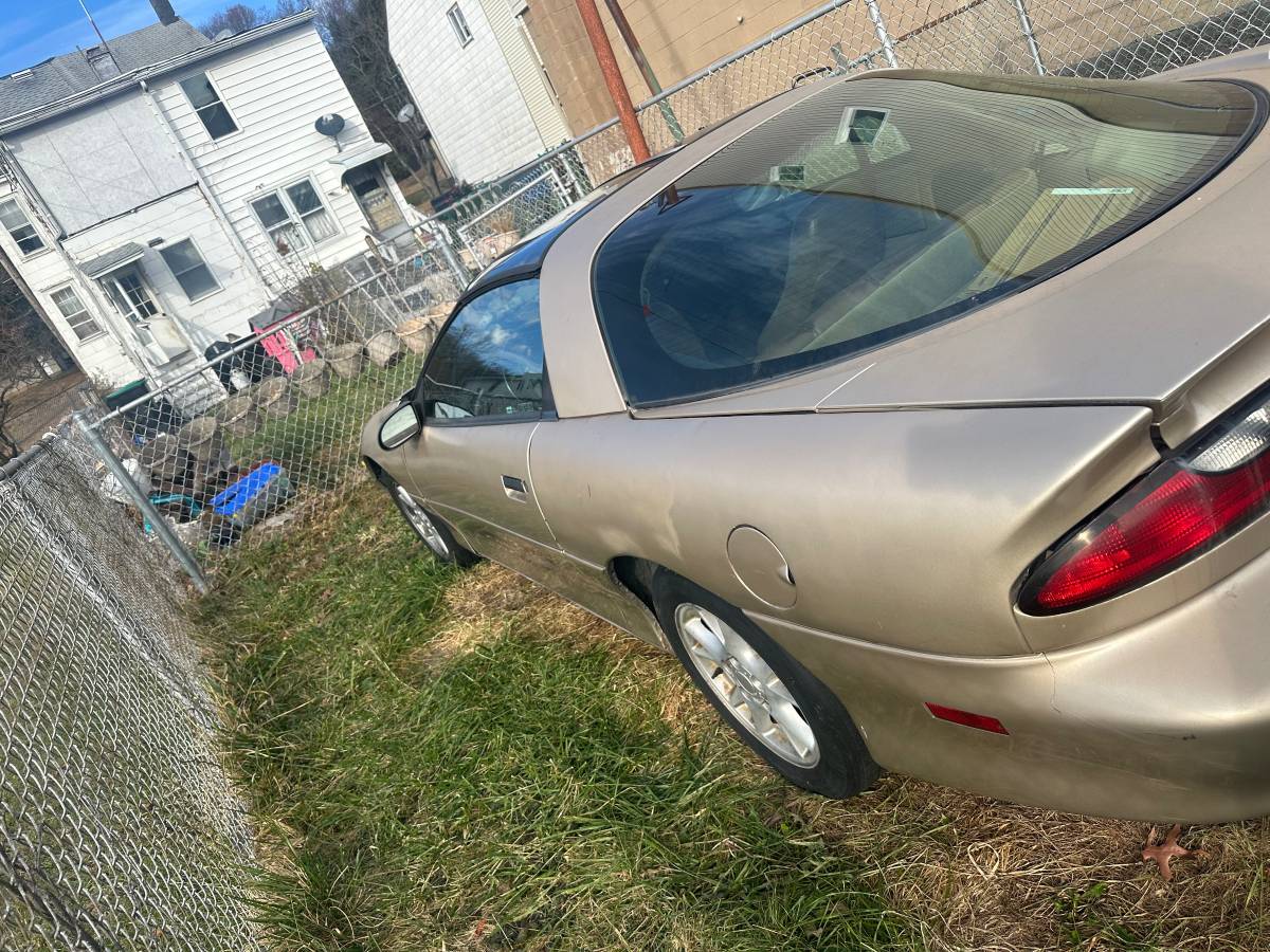 Chevy-camaro-1995-1