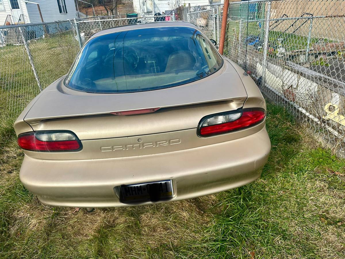 Chevy-camaro-1995