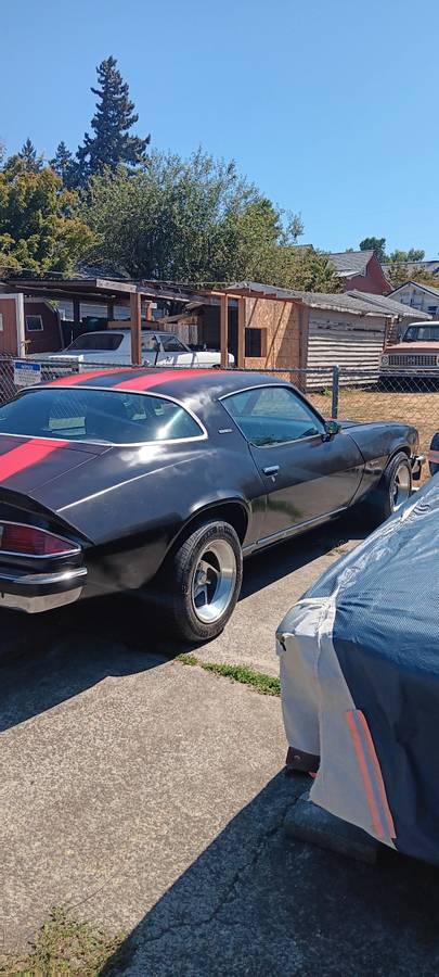 Chevy-camaro-lt-1975-black-3
