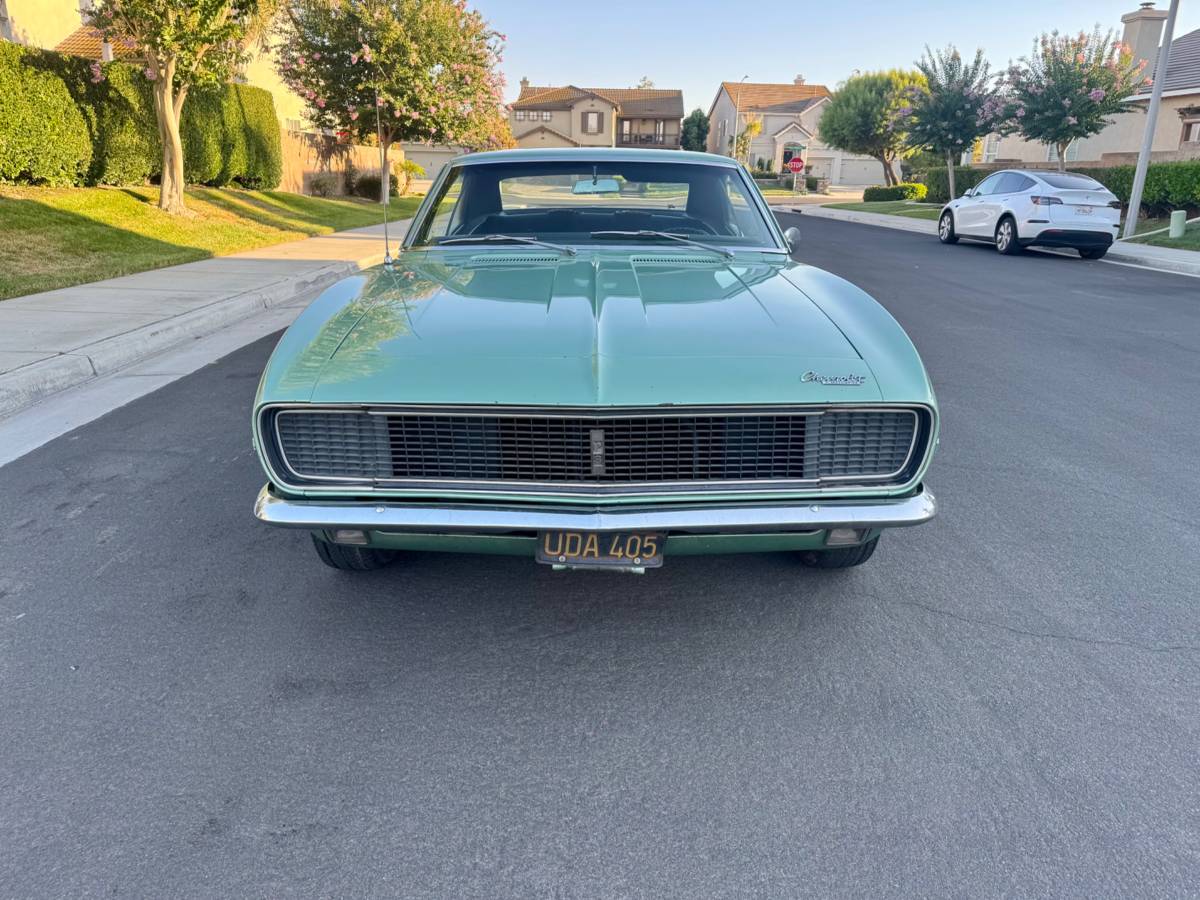Chevy-camaro-rs-1967-8