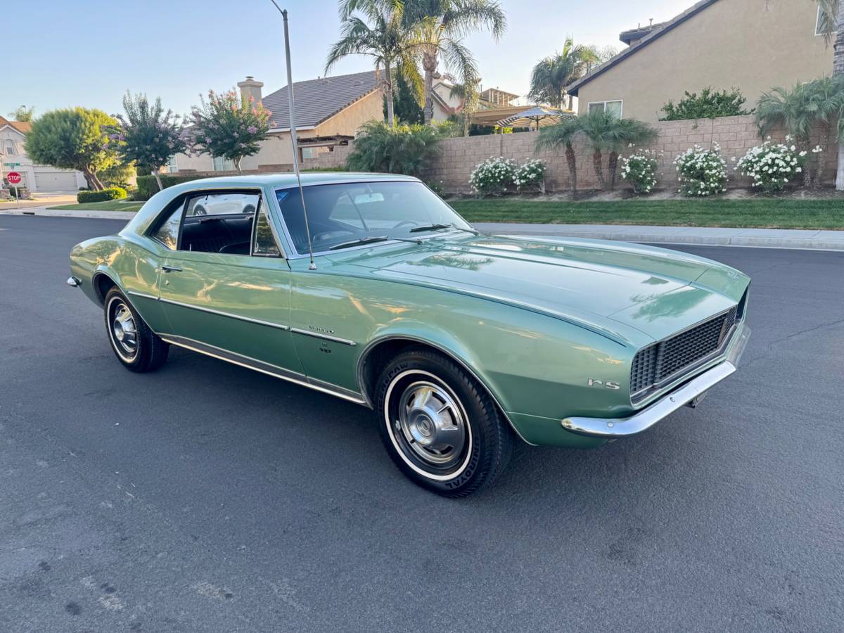Chevy-camaro-rs-1967-9