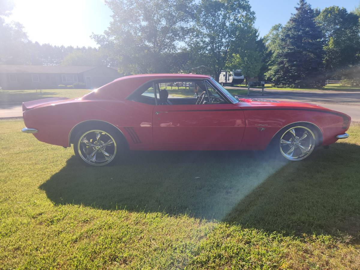 Chevy-camaro-rs-1967-red-8