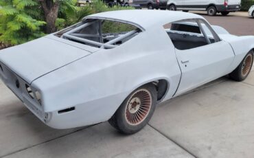 Chevy-camaro-ss-1973-custom-13