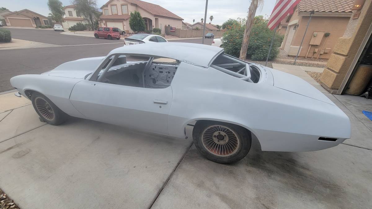 Chevy-camaro-ss-1973-custom-4