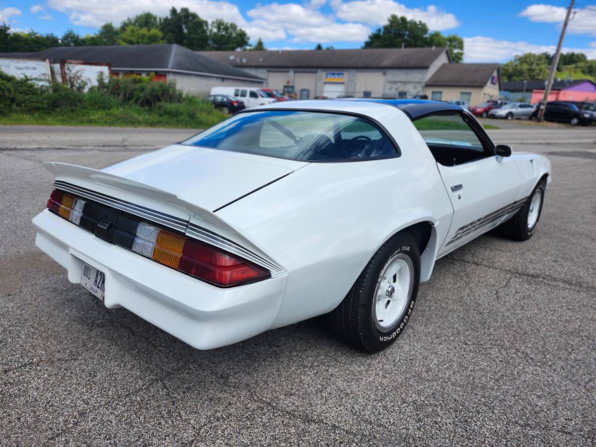 Chevy-camaro-z28-1980-15