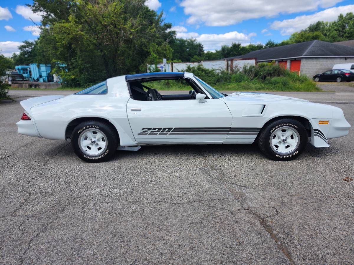 Chevy-camaro-z28-1980-3