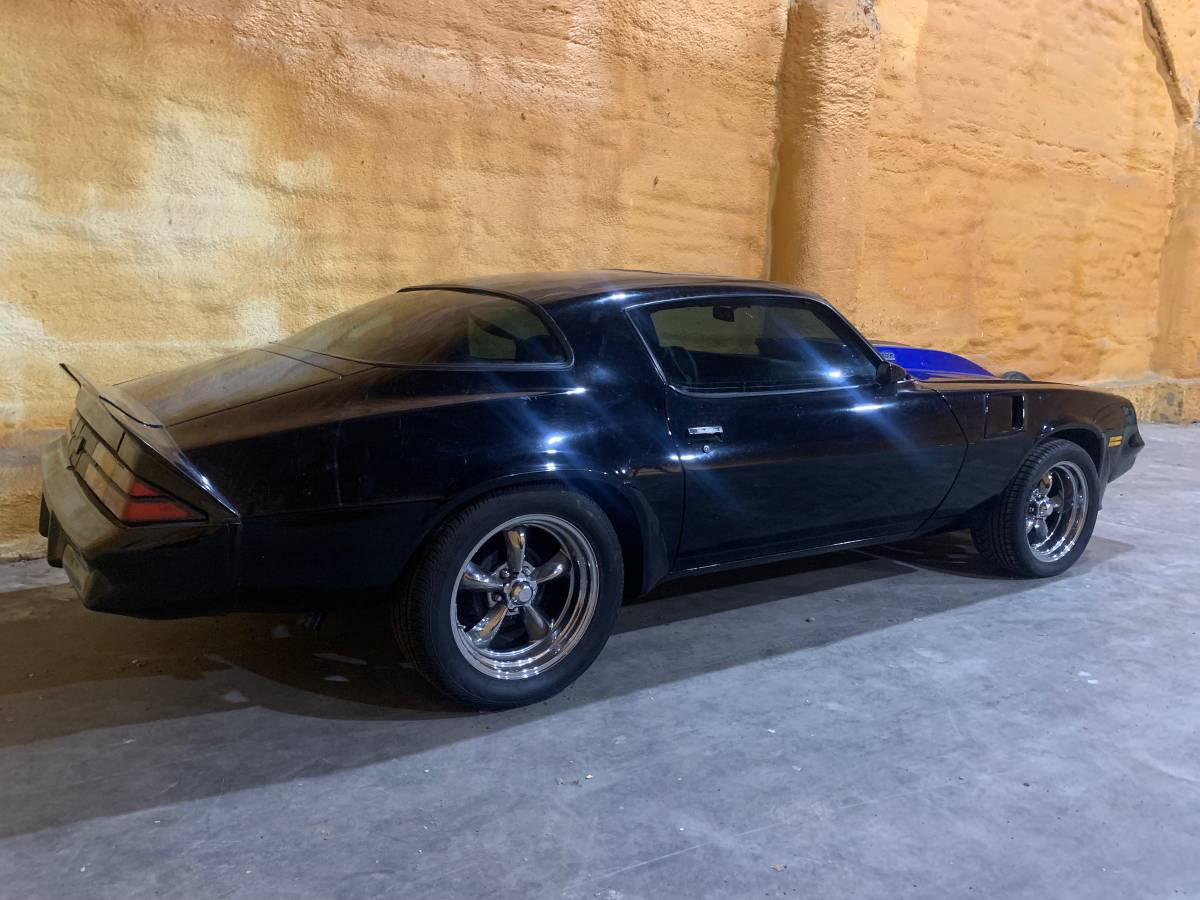 Chevy-camaro-z28-1981-4