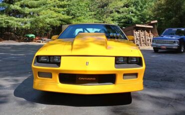 Chevy-camaro-z28-1985-yellow-5