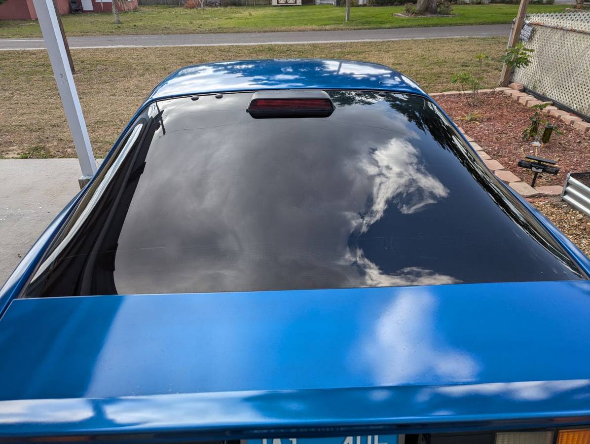 Chevy-camaro-z28-1986-blue-10