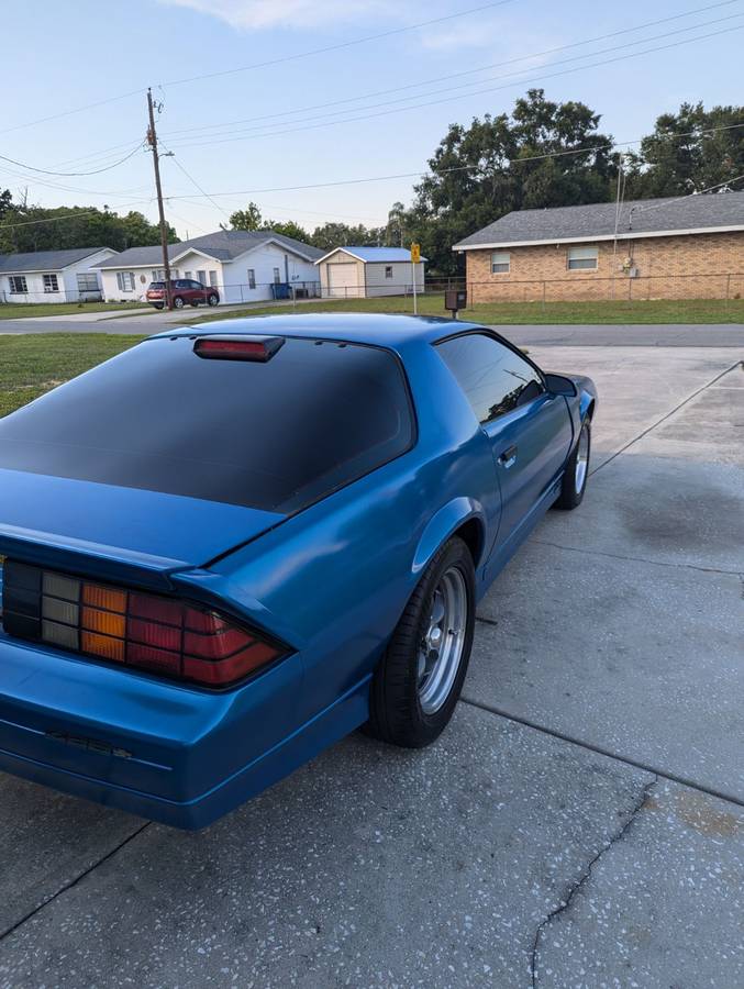 Chevy-camaro-z28-1986-blue-2