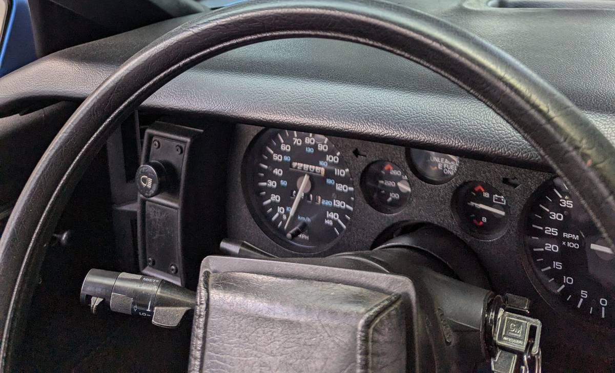 Chevy-camaro-z28-1986-blue-4