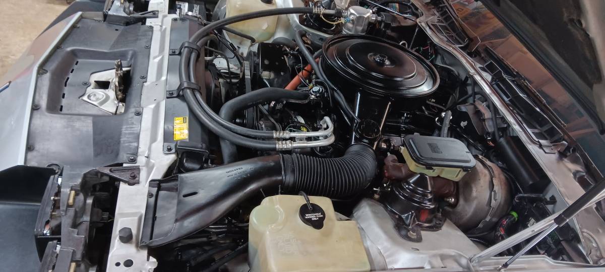 Chevy-camaro-z28-1986-silver-5