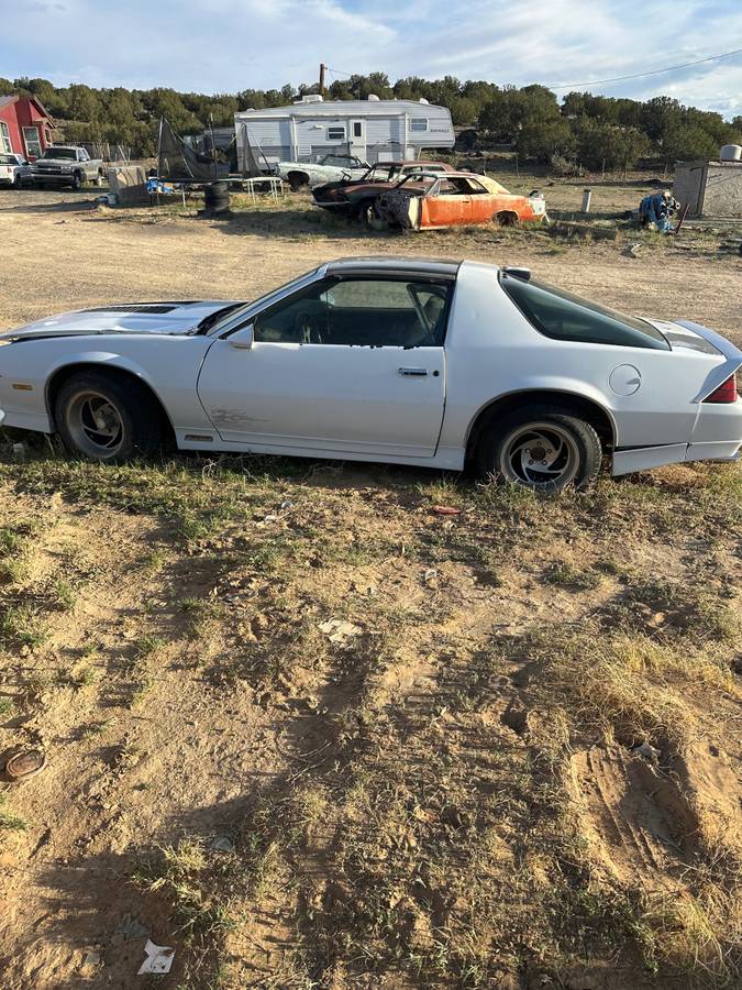 Chevy-camaro-z28-1986