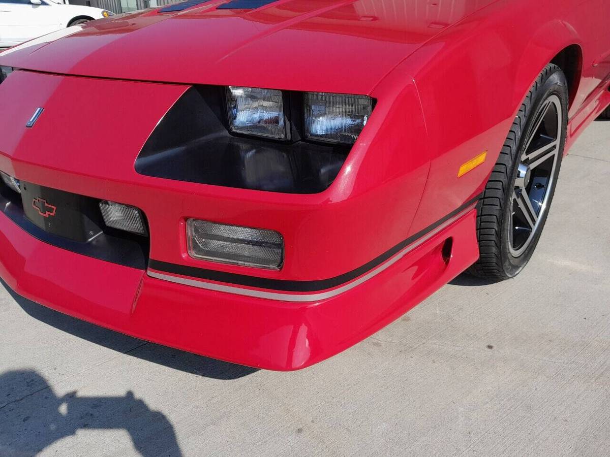 Chevy-camaro-z28-1991-11