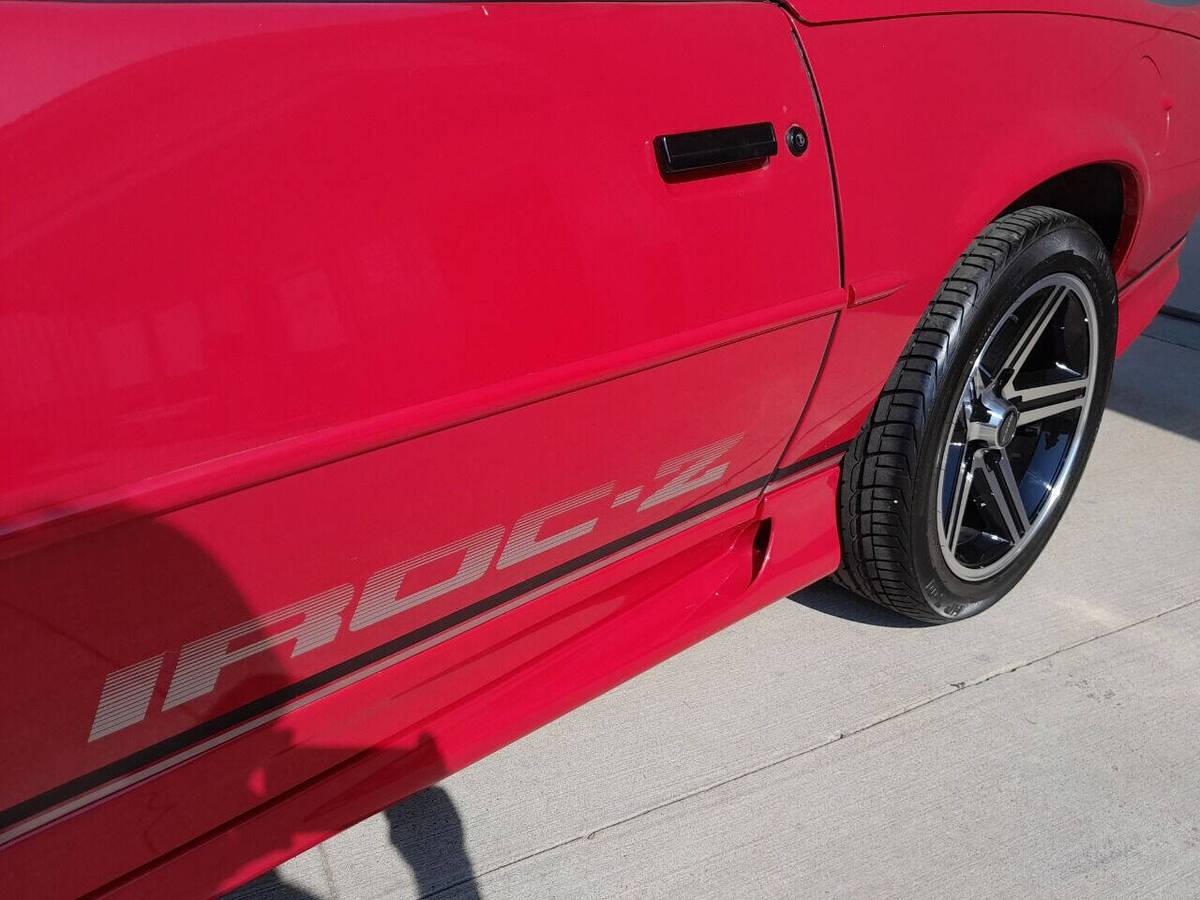Chevy-camaro-z28-1991-12