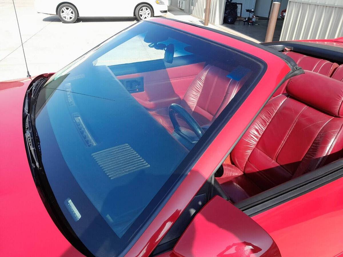 Chevy-camaro-z28-1991-18