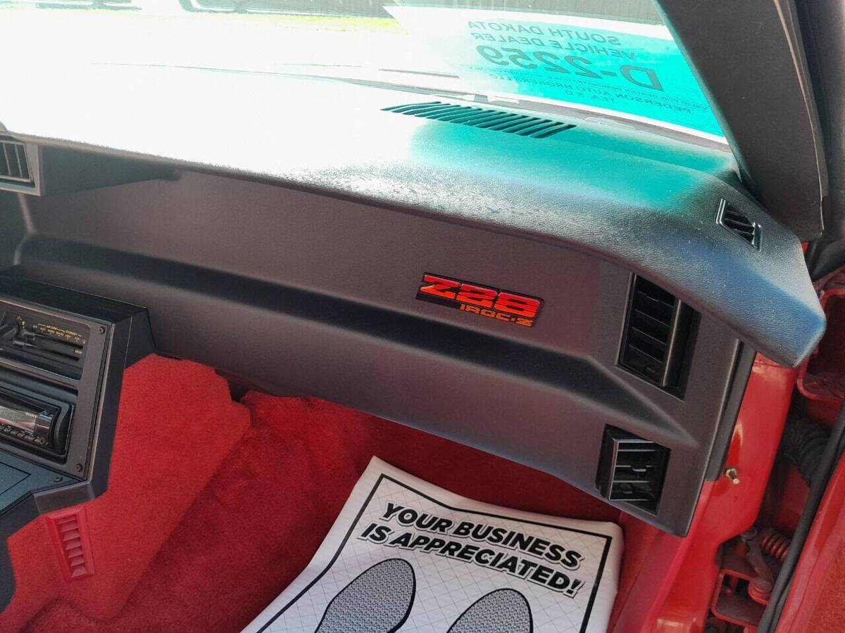 Chevy-camaro-z28-1991-37