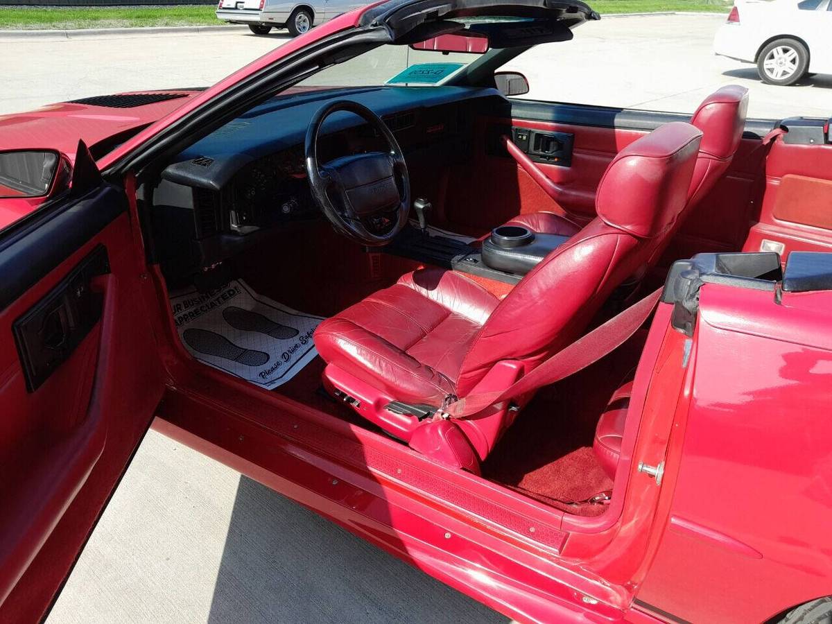 Chevy-camaro-z28-1991-40