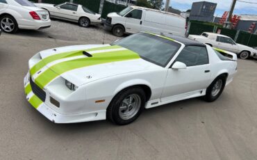 Chevy-camaro-z28-1991-white-10