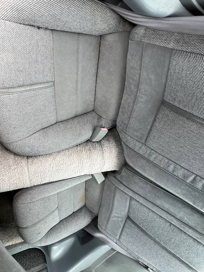 Chevy-camaro-z28-1991-white-12