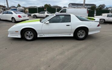 Chevy-camaro-z28-1991-white