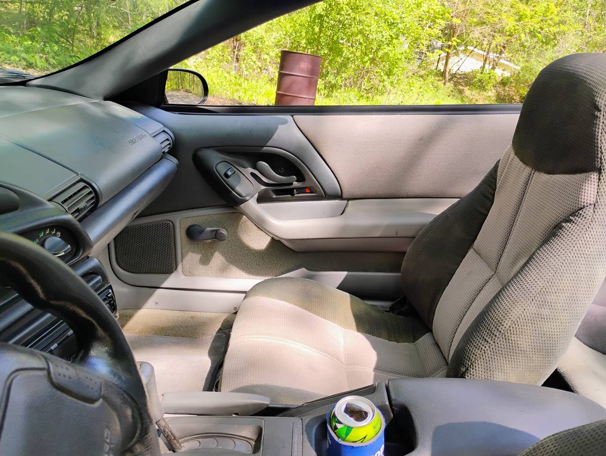 Chevy-camaro-z28-convertible-1995-9