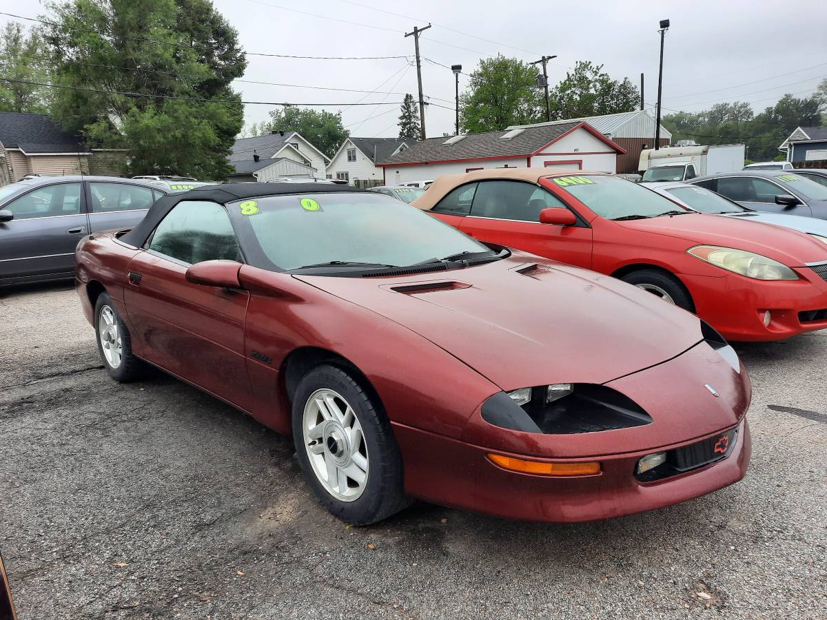 Chevy-camaro-z28-convertible-1995-red