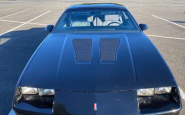 Chevy-camaro-z28-iroc-z-1988-black-8