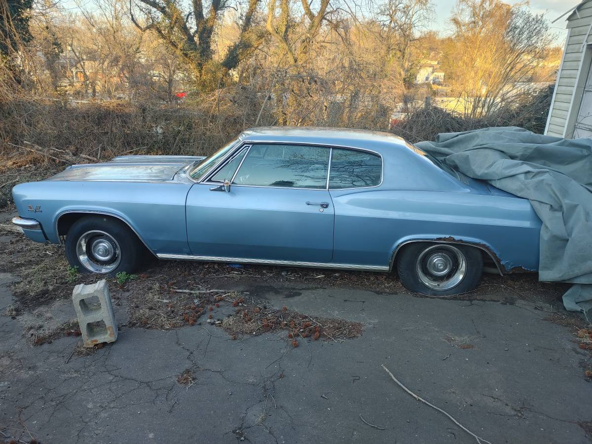 Chevy-caprice-1966-blue-1
