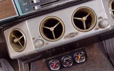 Chevy-caprice-1966-yellow-10