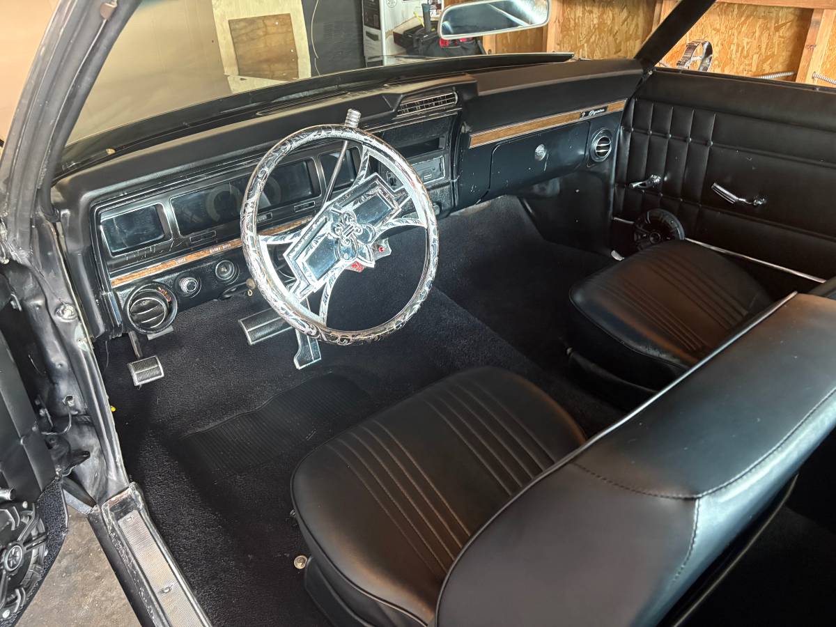 Chevy-caprice-1968-black-1