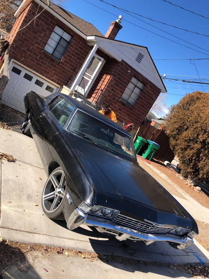Chevy-caprice-1968-black-22