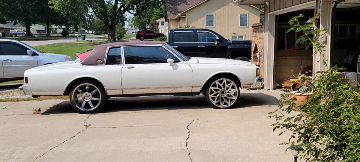 Chevy-caprice-1982-white-4