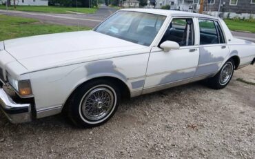 Chevy-caprice-1990-white