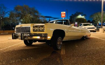 Chevy-caprice-classic-1975-white-10