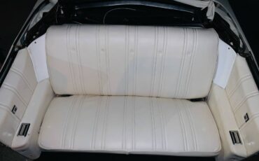 Chevy-caprice-classic-1975-white-22