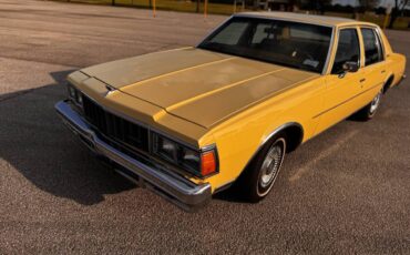Chevy-caprice-classic-1979-yellow-2