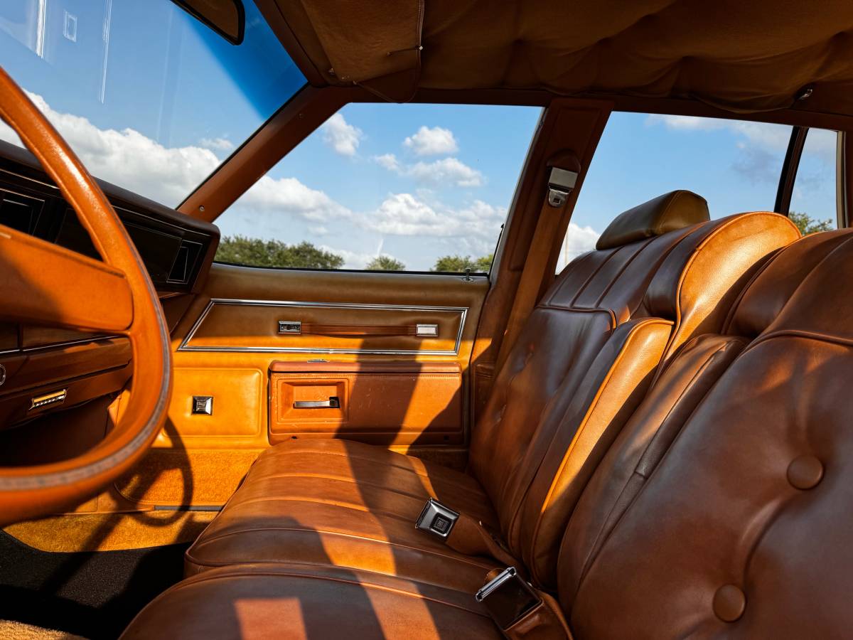 Chevy-caprice-classic-1979-yellow-3