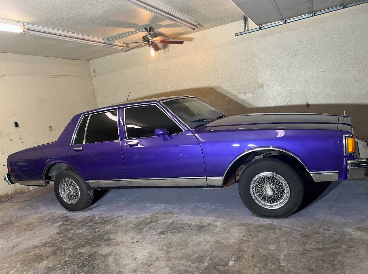 Chevy-caprice-classic-1983-purple